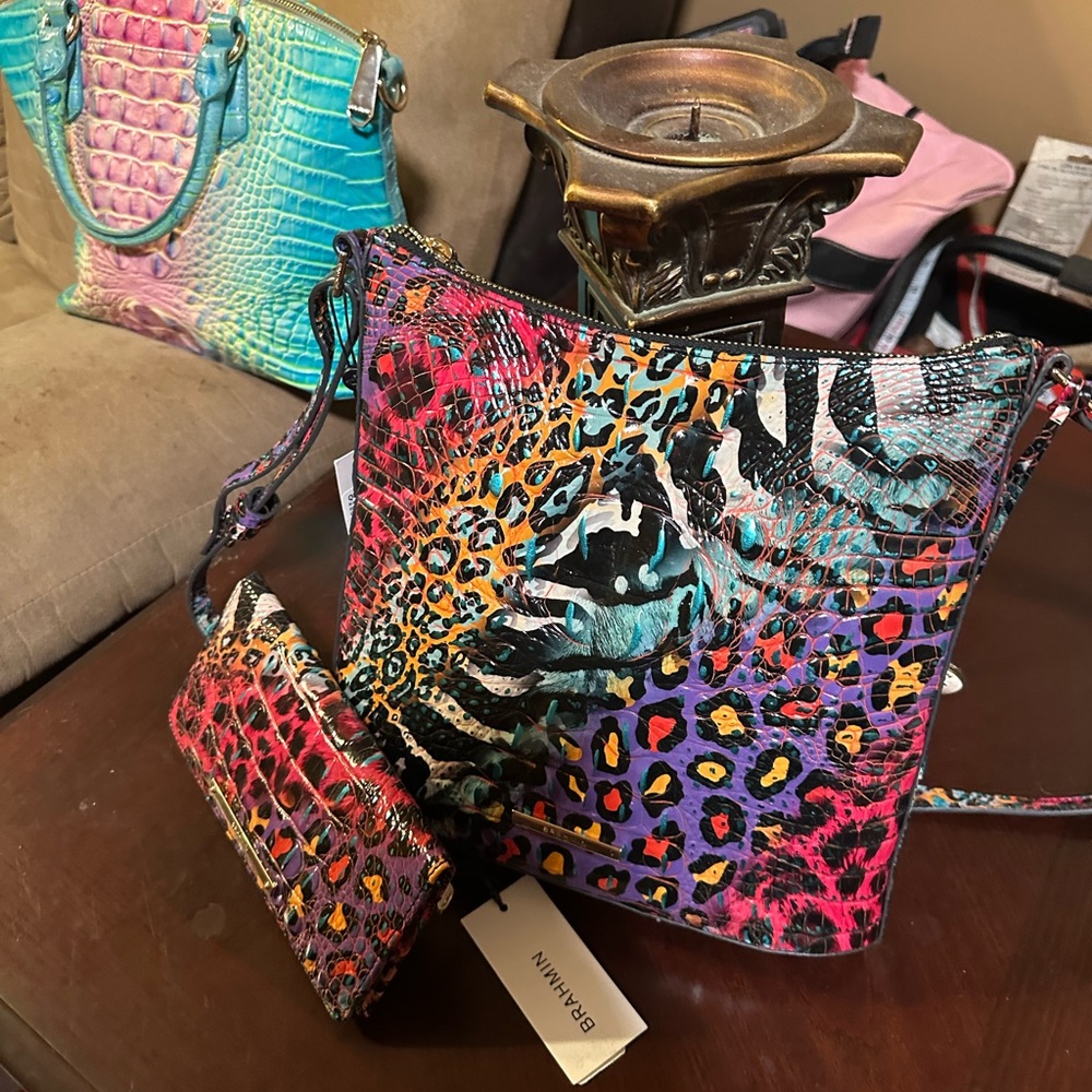 Brand new with tags Brahmin rare pink animal print messenger bag with wallet - Picture 11 of 13